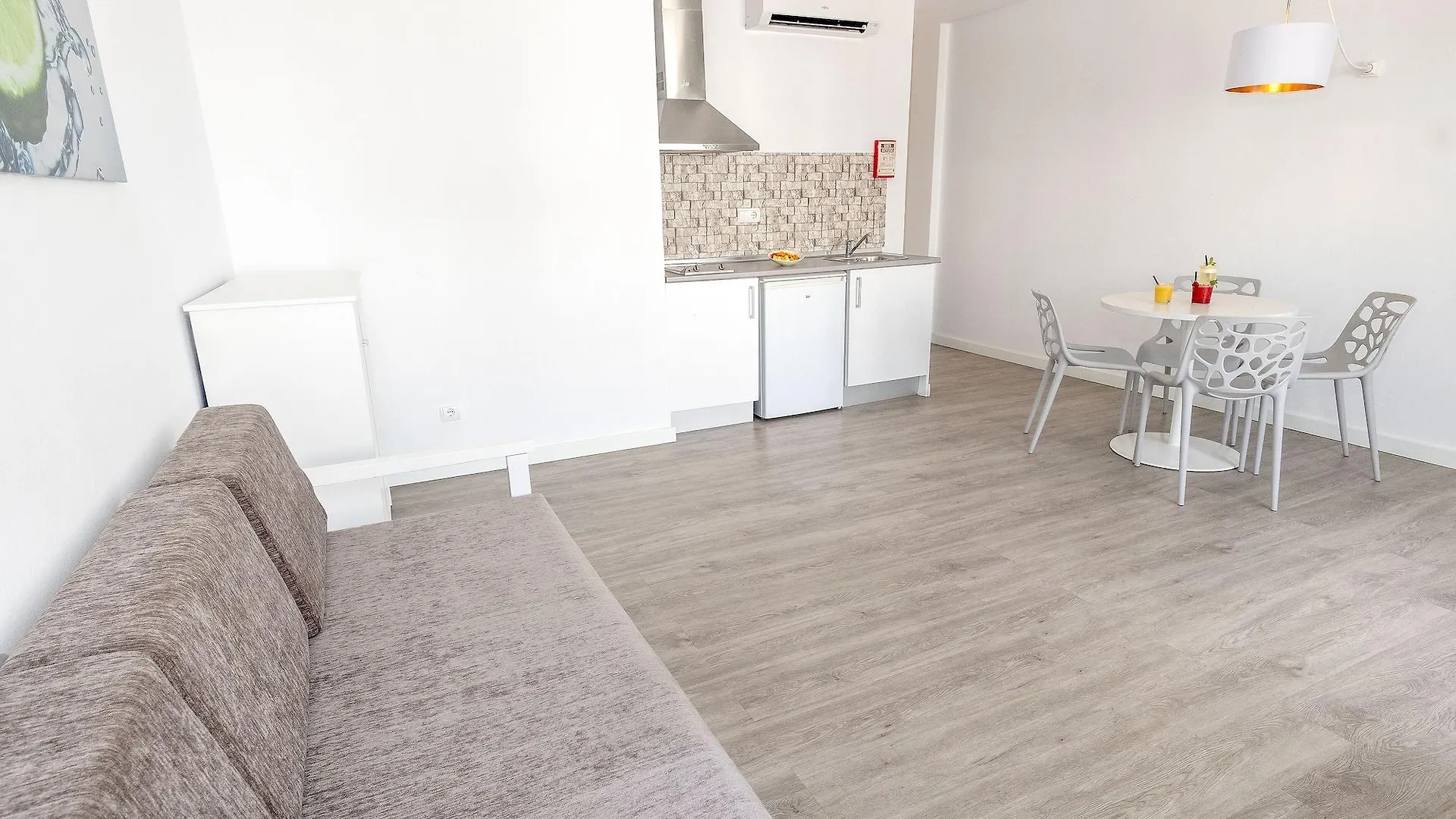 The Palm Star Ibiza - Adults Only Appartement San Antonio  0*, San Antonio (Ibiza)